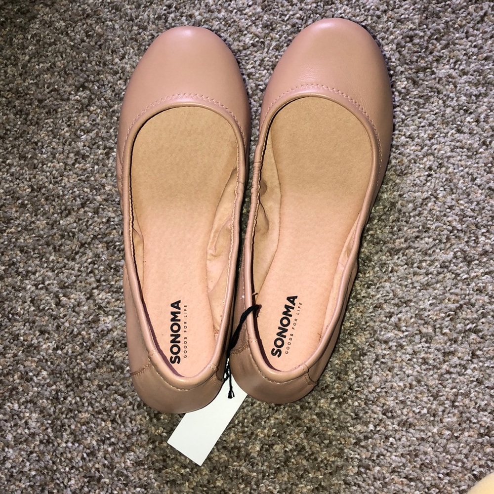 Tan flats